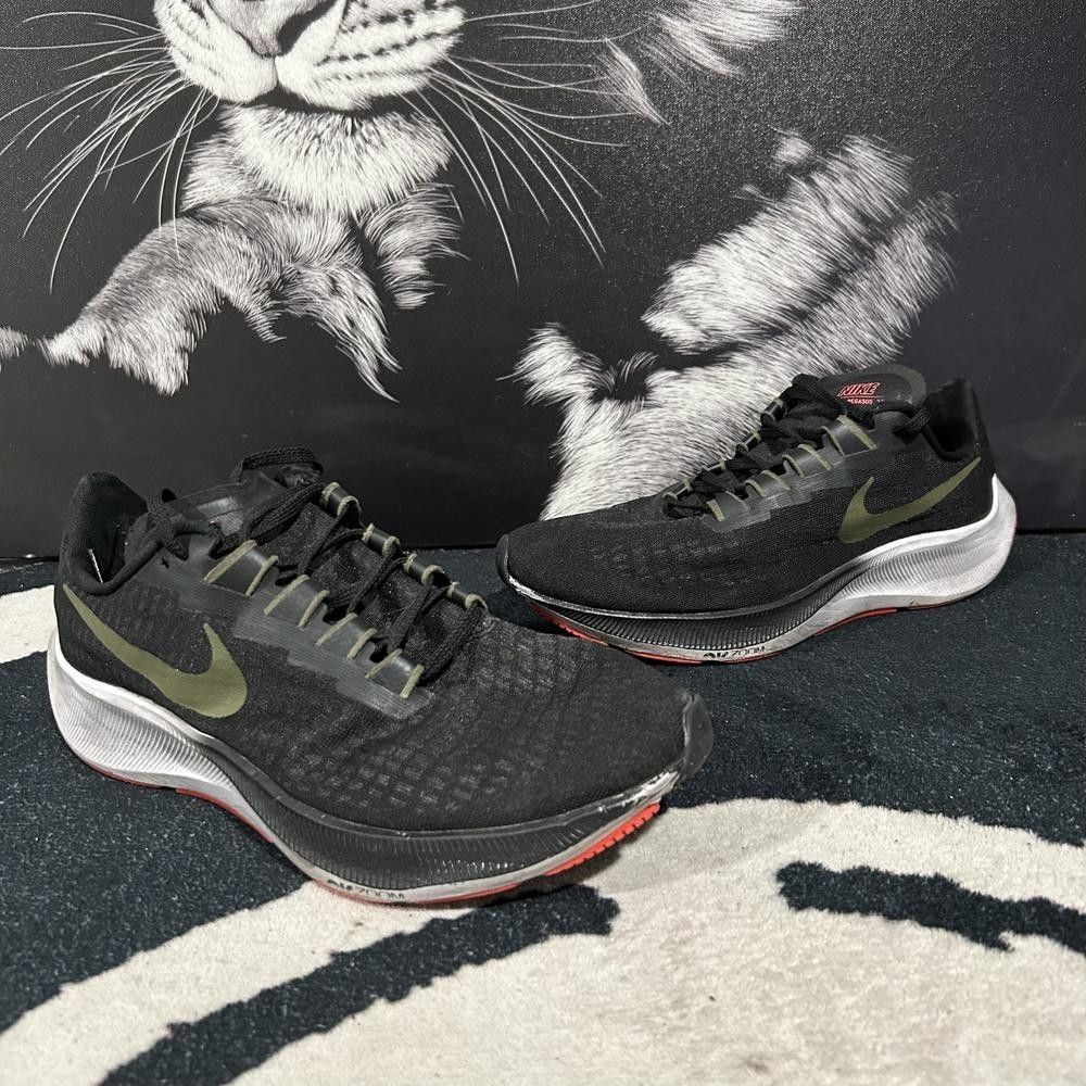 Nike Air Zoom Pegasus 37 BQ9646-004 Athletic Sneaker Men's 8 Black Knit Running